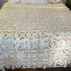 Vintage Full Queen Crochet Bedspread - Nylon Thread w/Tassels